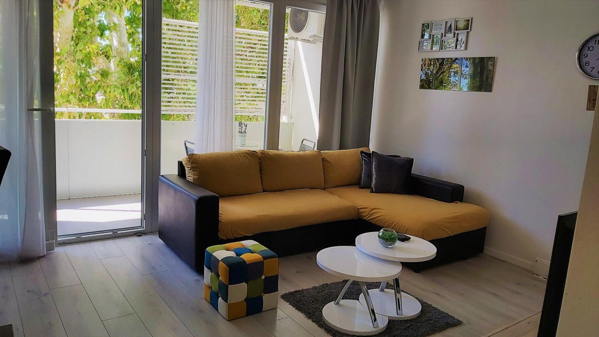 Apartment Punta Omis Exterior photo