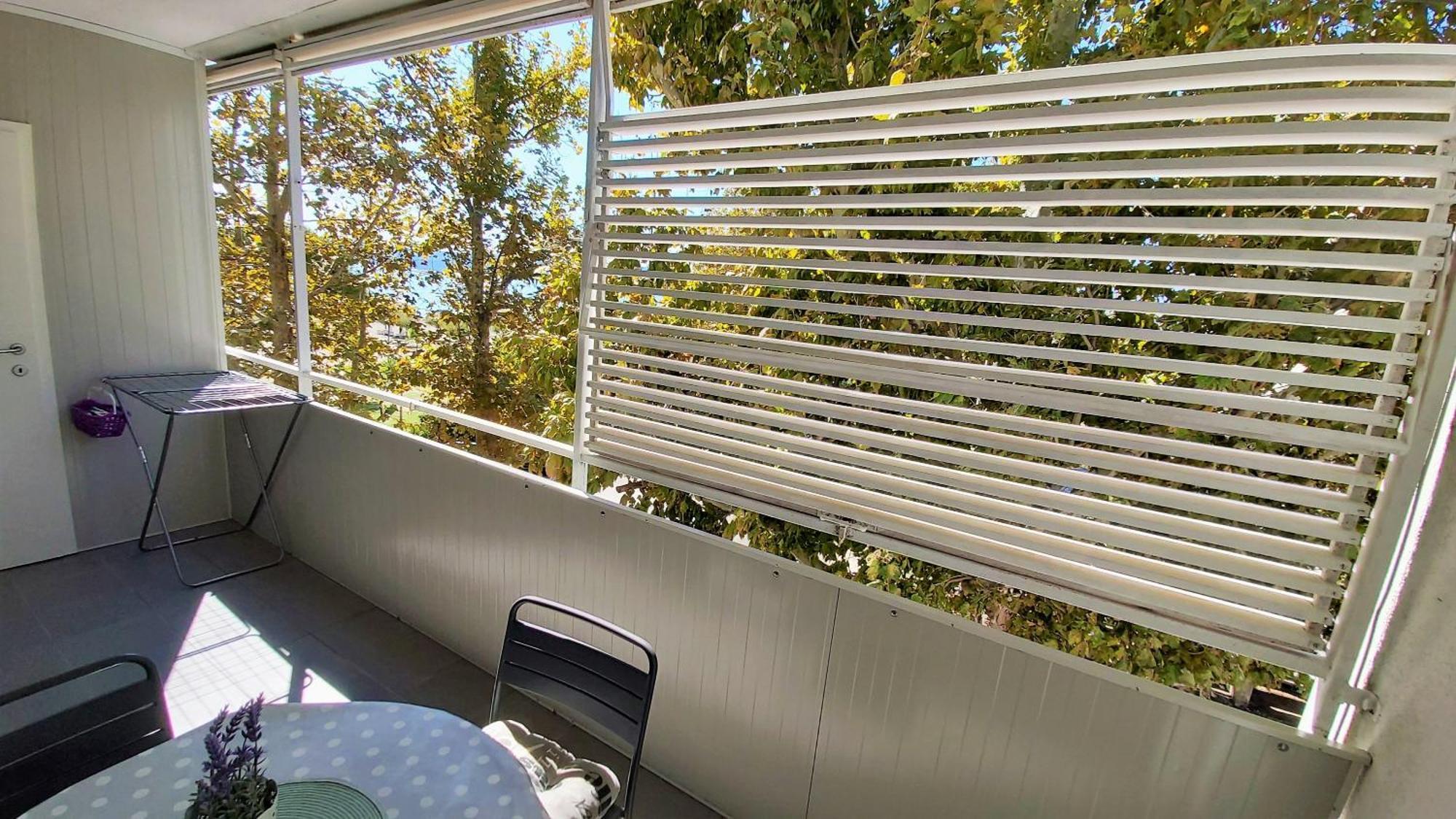Apartment Punta Omis Exterior photo